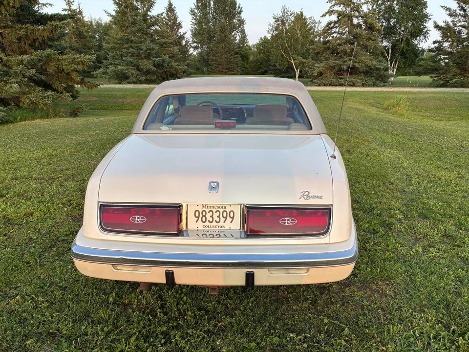 1991 Buick Riviera 4th-7th Gen - Image 6 of 14
