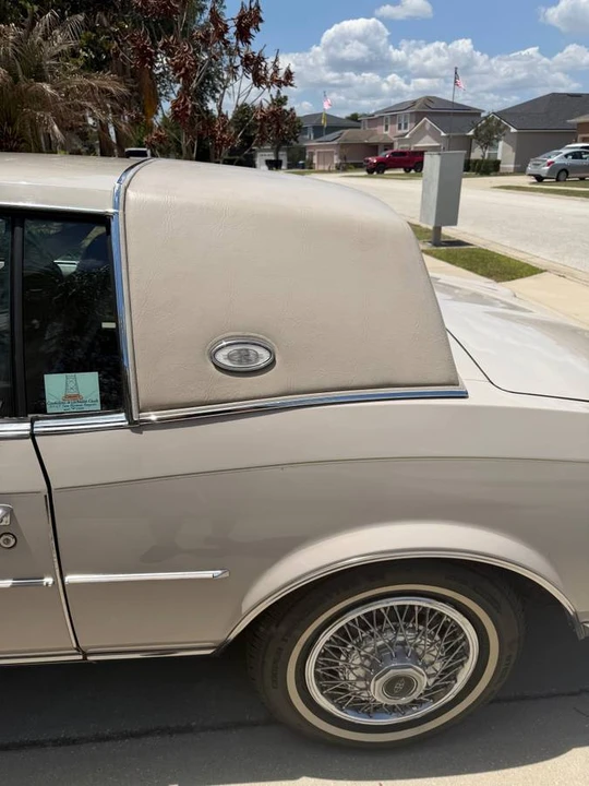1984 Buick Riviera 4th-7th Gen - Image 8 of 11
