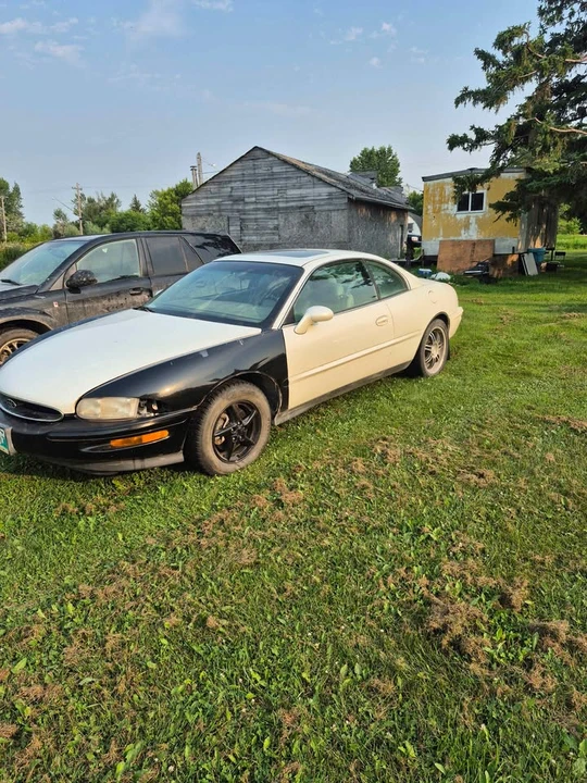 Buick - Image 3 of 4