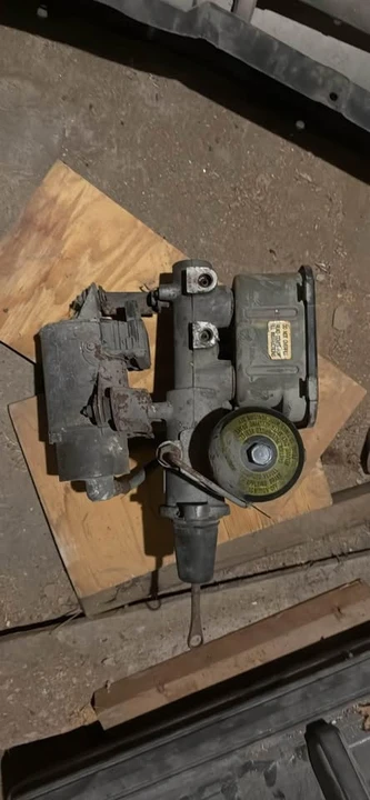 Parts & Memorabilia Mechanical Components - Image 4 of 10