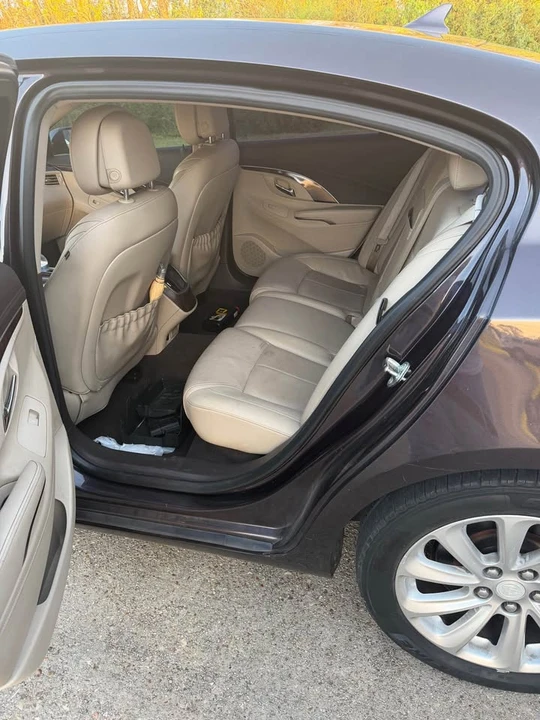 Buick LaCrosse - Image 6 of 7