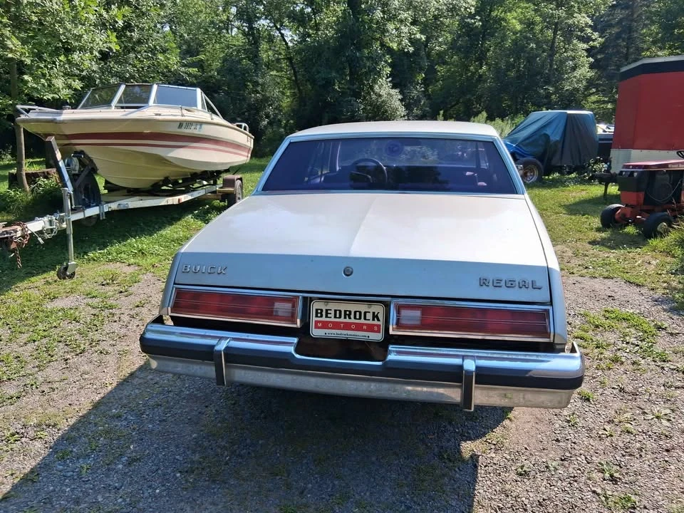 Buick Regal - Image 2 of 6