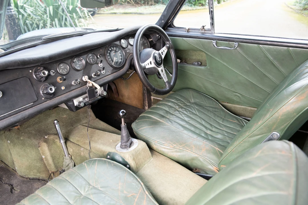 1963 AC - Image 2 of 31