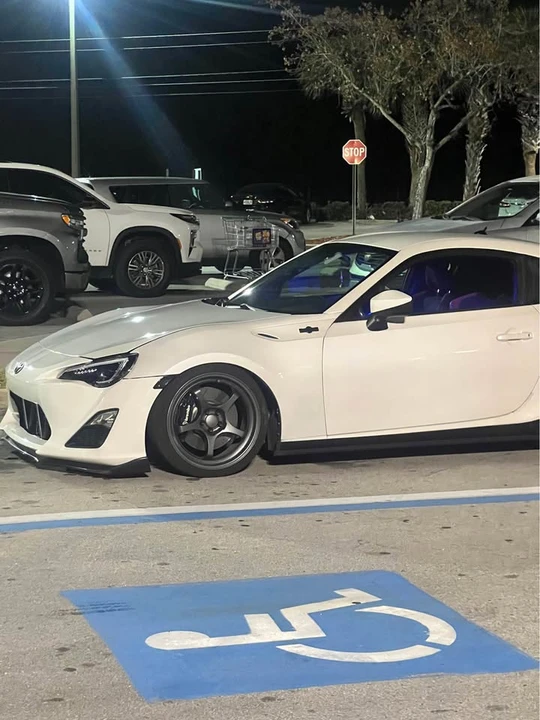 2014 Scion FR-S - Image 6 of 8