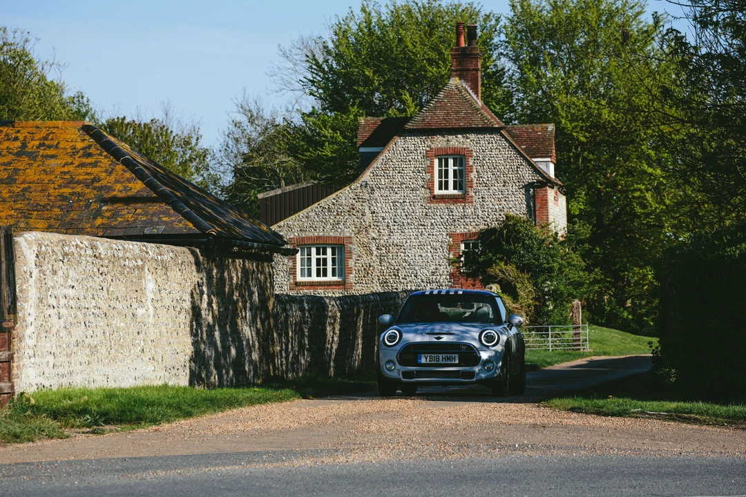 2018 Mini Mini Cooper S 3rd Gen - Image 22 of 31