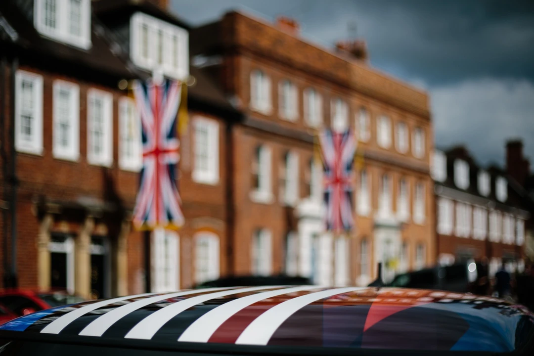 2018 Mini Mini Cooper S 3rd Gen - Image 25 of 31