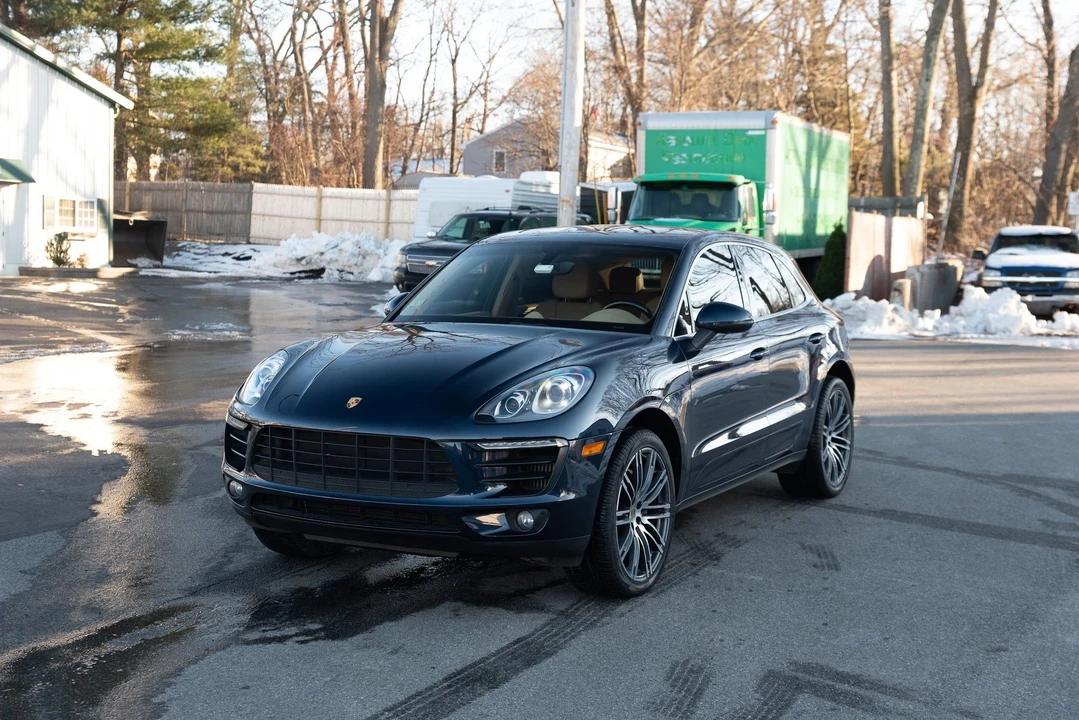 2015 Porsche Macan S - Image 2 of 4