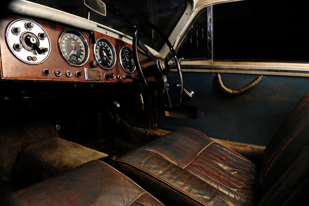 1955 Aston Martin DB1 & DB2 & DB2/4 & DB Mark III - Image 10 of 18