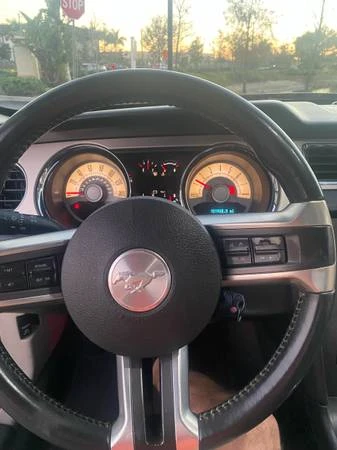 2010 Ford S197 Mustang - Image 4 of 11