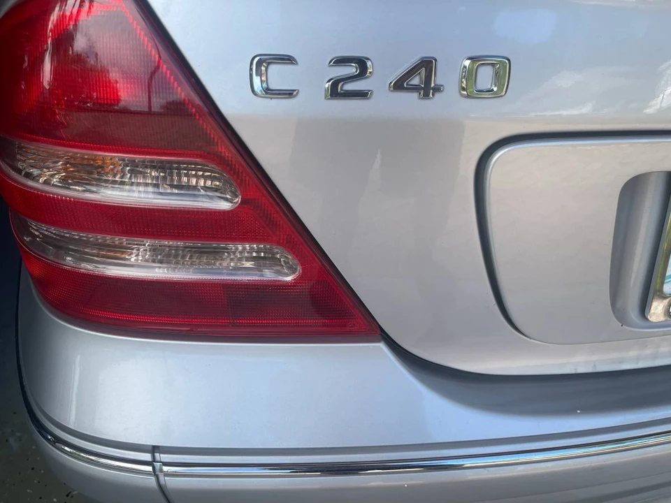 2004 Mercedes-Benz W203 C-Class - Image 9 of 9