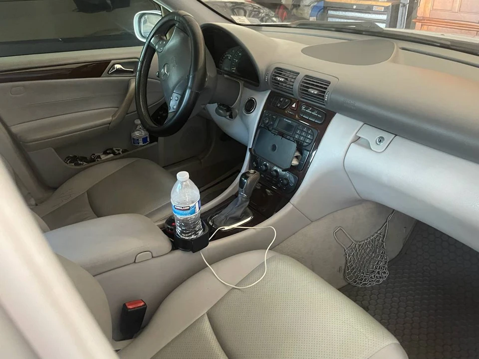 2004 Mercedes-Benz W203 C-Class - Image 8 of 9