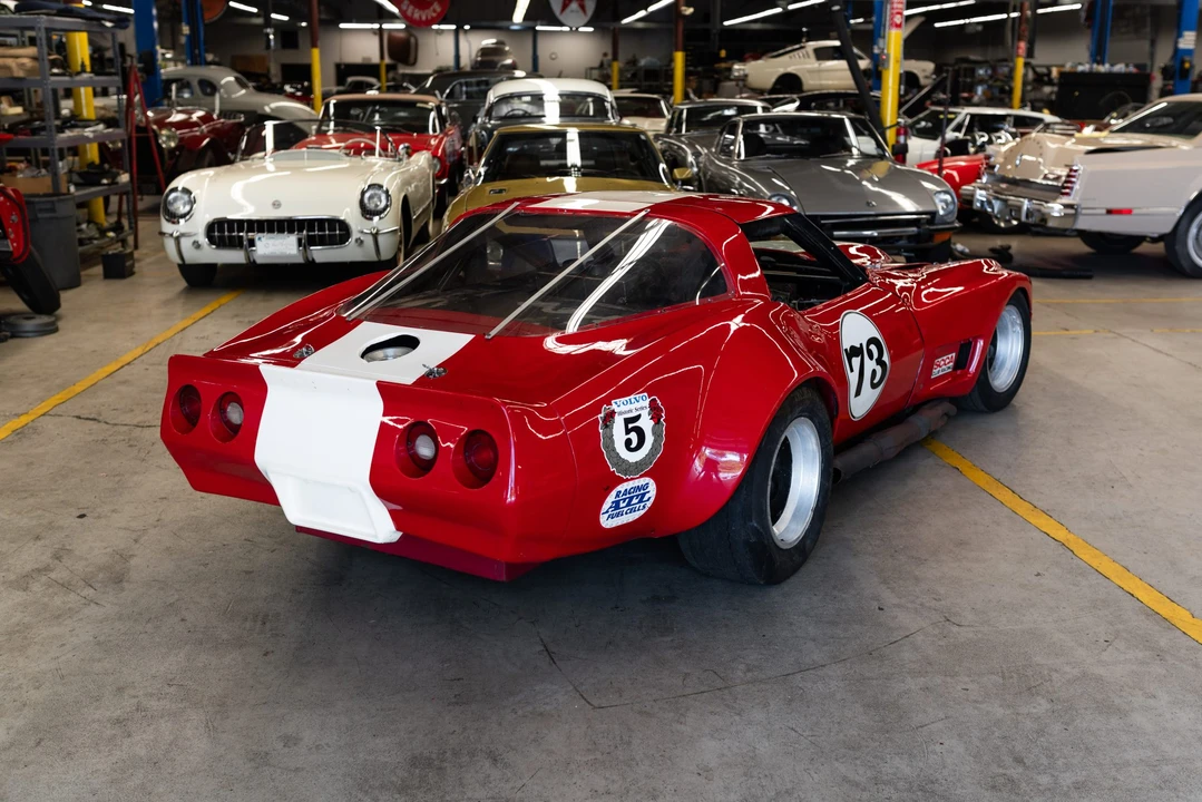 Chevrolet Corvette C3 - Image 10 of 31