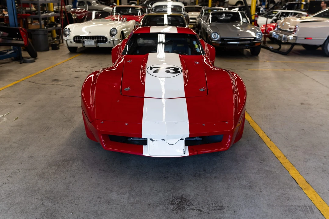 Chevrolet Corvette C3 - Image 4 of 31