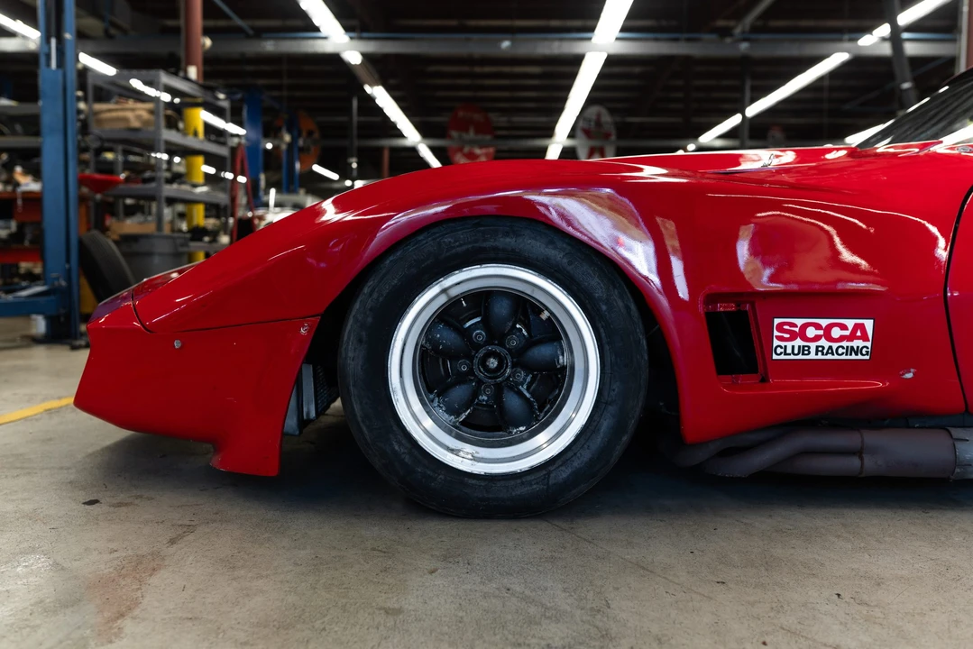 Chevrolet Corvette C3 - Image 23 of 31