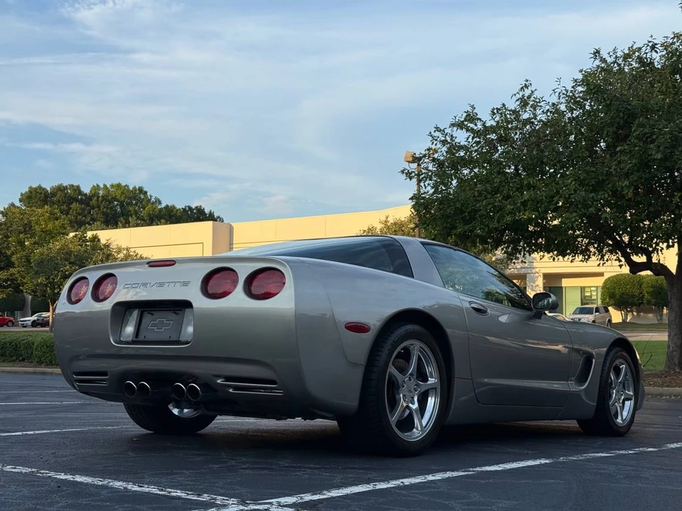 2000 Chevrolet Corvette C5 - Image 5 of 17