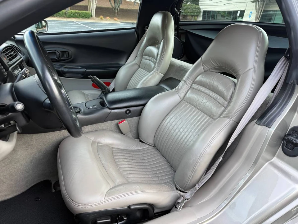 2000 Chevrolet Corvette C5 - Image 11 of 17