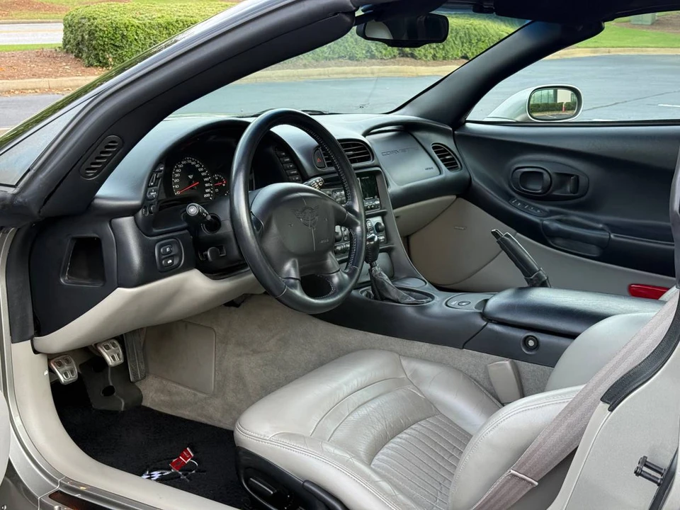 2000 Chevrolet Corvette C5 - Image 10 of 17