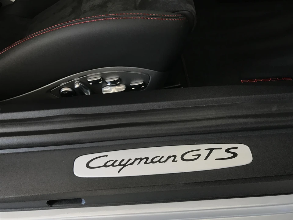 2015 Porsche 981 Cayman GTS - Image 16 of 22