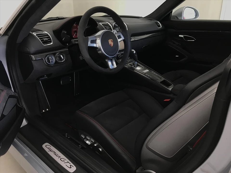 2015 Porsche 981 Cayman GTS - Image 13 of 22