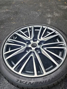 Cadillac OEM 20 Inch Wheels with Tires and TPMS