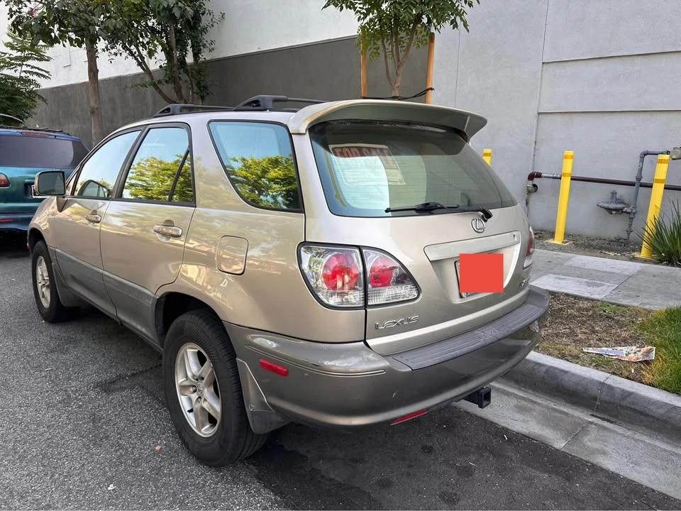 2003 Lexus RX 1st Gen - Image 2 of 8