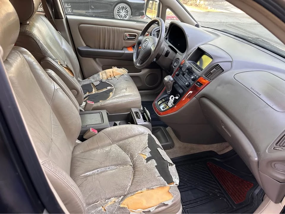 2003 Lexus RX 1st Gen - Image 5 of 8
