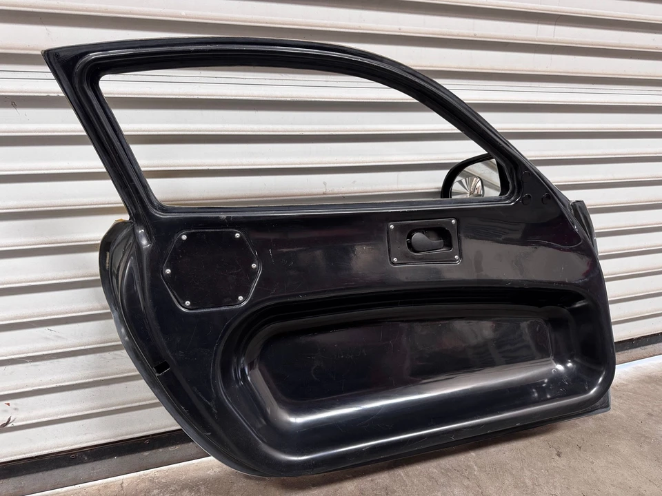 2013 Parts & Memorabilia Bodywork - Image 3 of 15