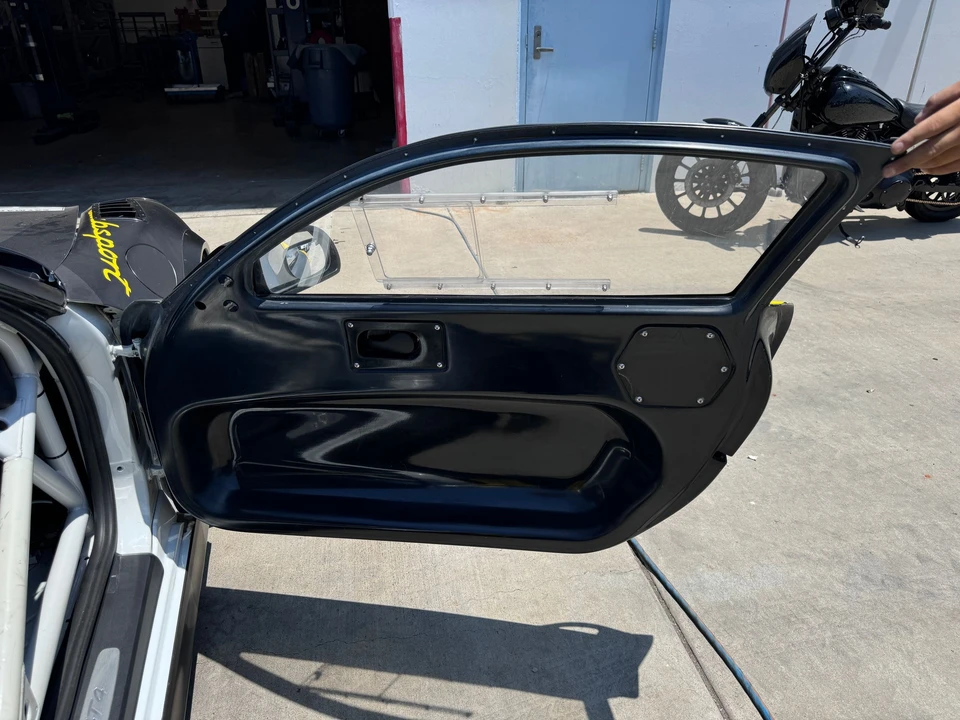 2013 Parts & Memorabilia Bodywork - Image 12 of 15