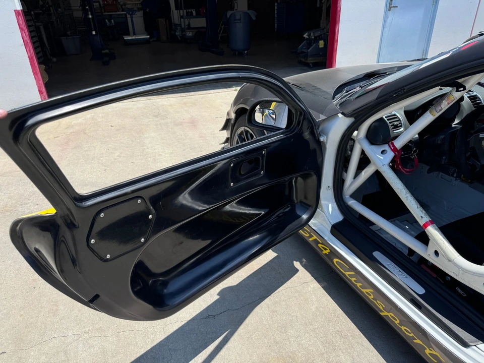 2013 Parts & Memorabilia Bodywork - Image 13 of 15