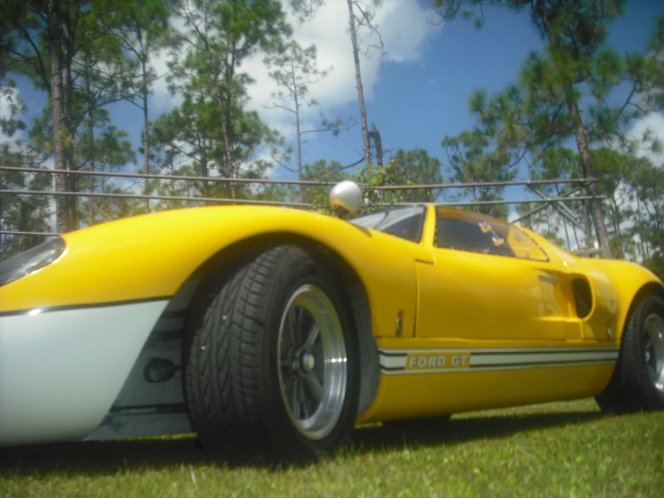 Ford Replica - Image 9 of 31