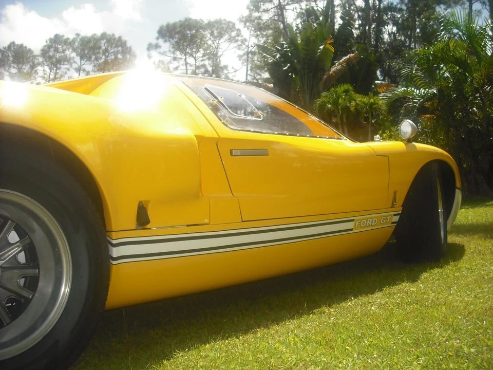 Ford Replica - Image 16 of 31