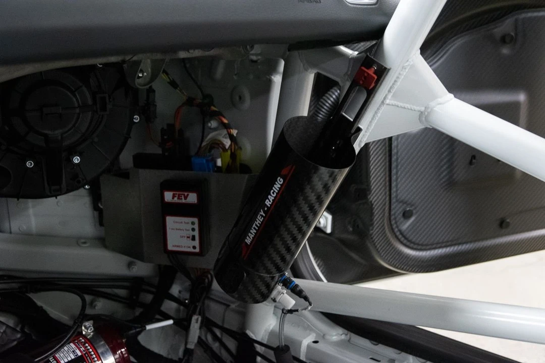 2016 Porsche 981 Cayman GT4 Clubsport - Image 3 of 10