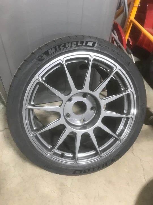 2000 Parts & Memorabilia Other Wheels - Image 2 of 9