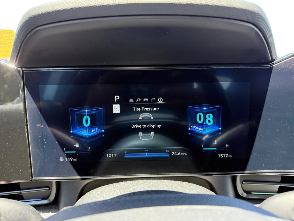 2024 Hyundai Elantra - Image 11 of 20