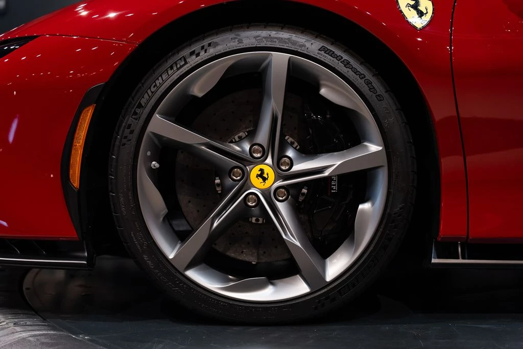 2022 Ferrari SF90 Spider - Image 13 of 31