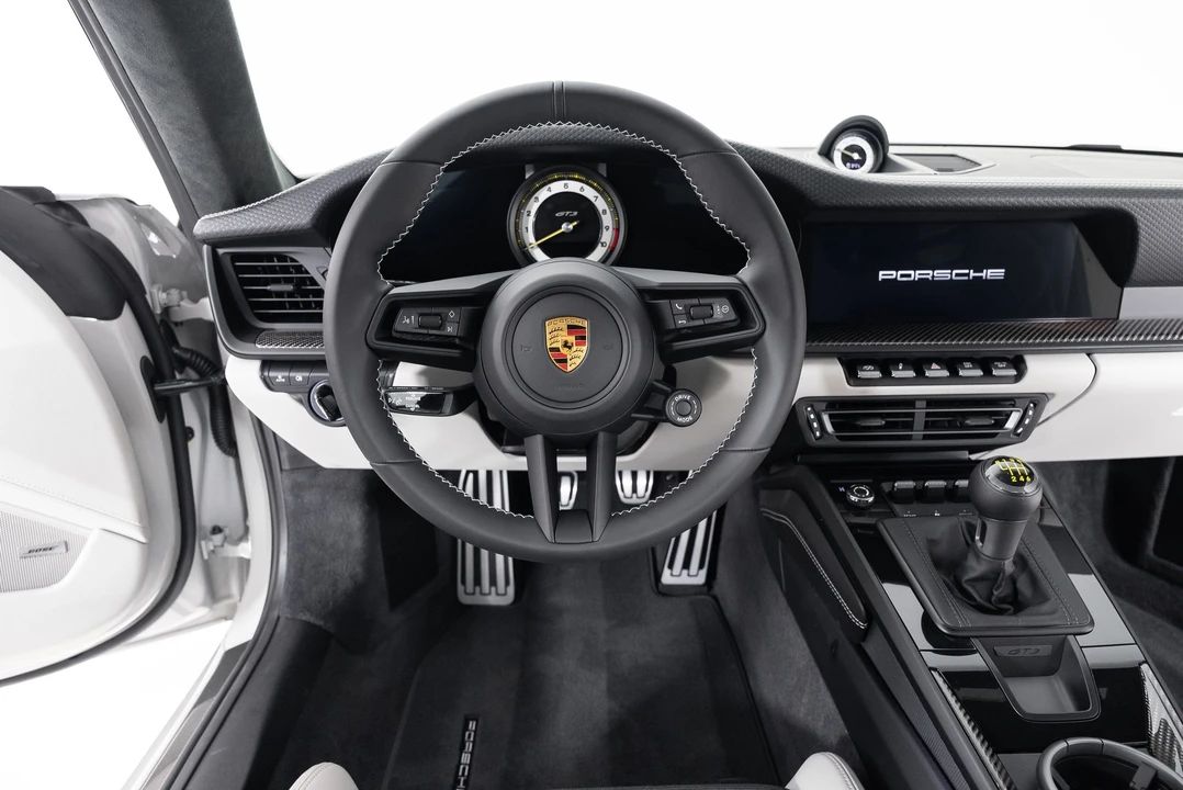 2023 Porsche 992 GT3 - Image 16 of 31