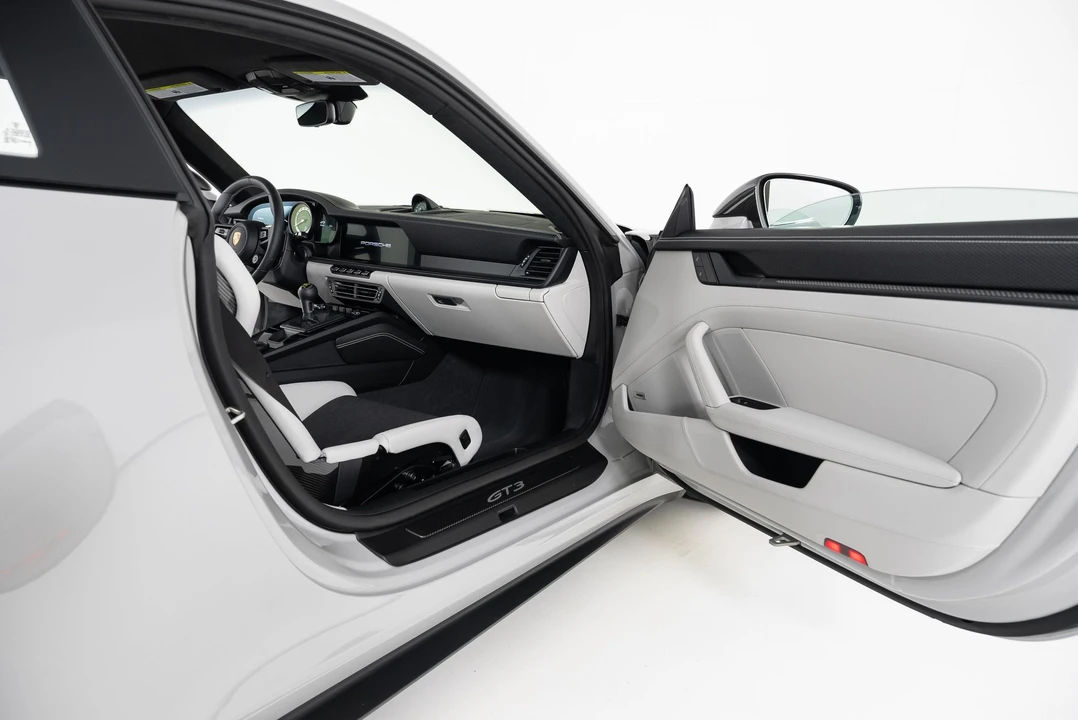2023 Porsche 992 GT3 - Image 24 of 31