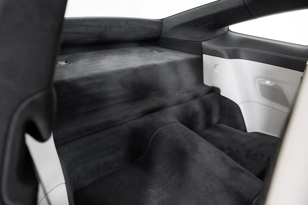 2023 Porsche 992 GT3 - Image 28 of 31