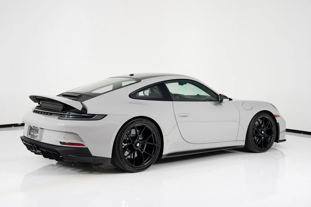 2023 Porsche 992 GT3 - Image 3 of 31