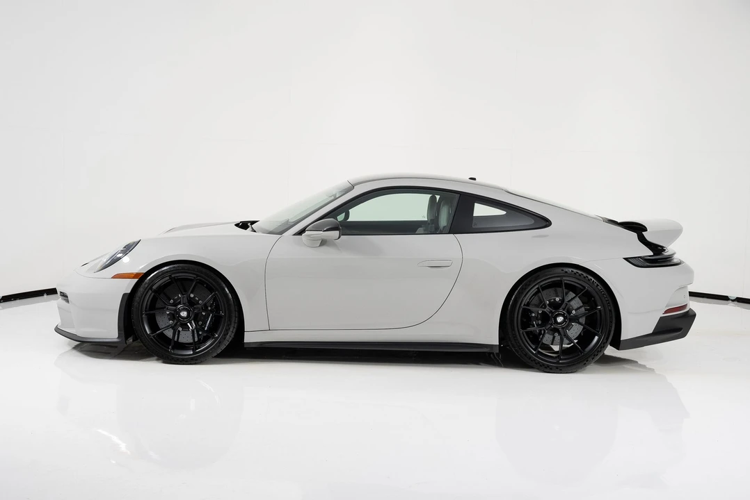 2023 Porsche 992 GT3 - Image 6 of 31