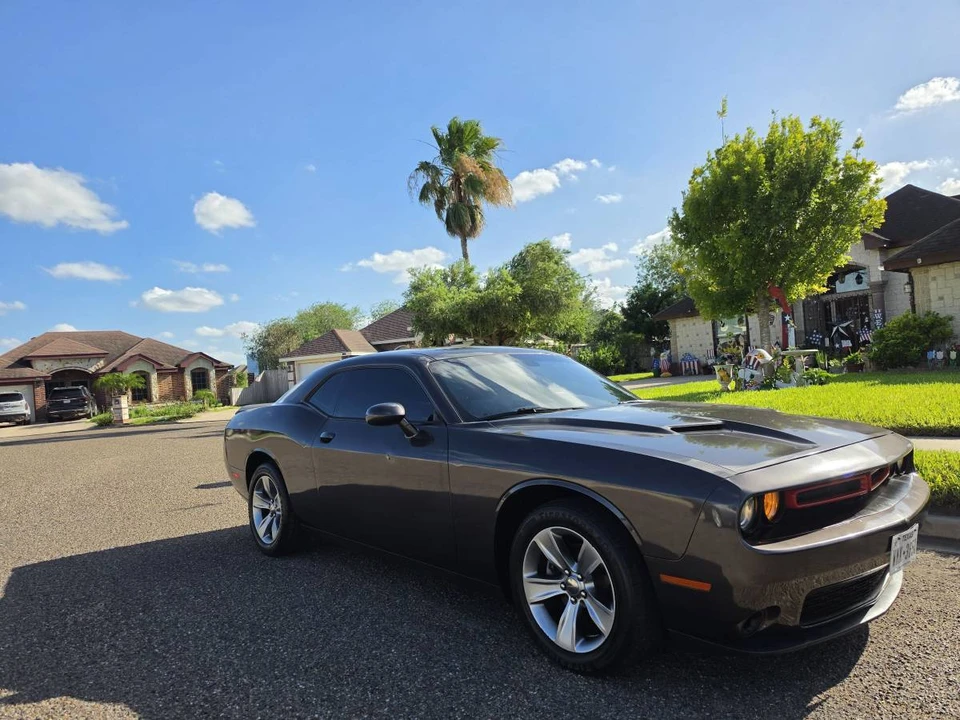 2016 Dodge Challenger 3rd Gen - Image 3 of 11