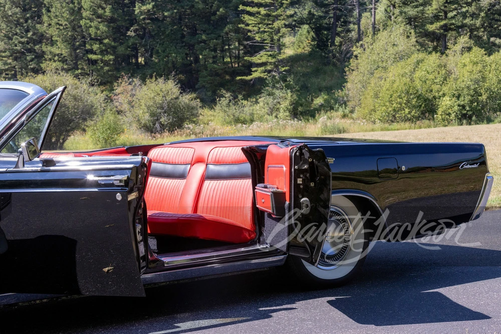 1966 Lincoln Continental 4th Gen - Image 6 of 10