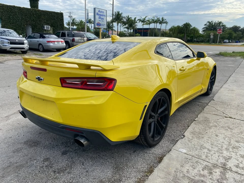 2017 Chevrolet Camaro SS 6th Gen - Image 5 of 9