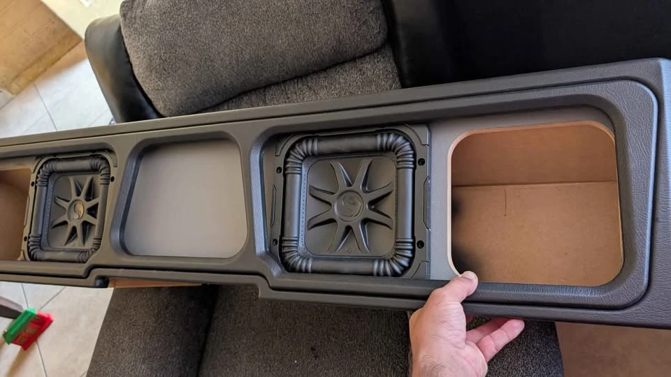 2019 Parts & Memorabilia Seats & Interior - Image 5 of 6