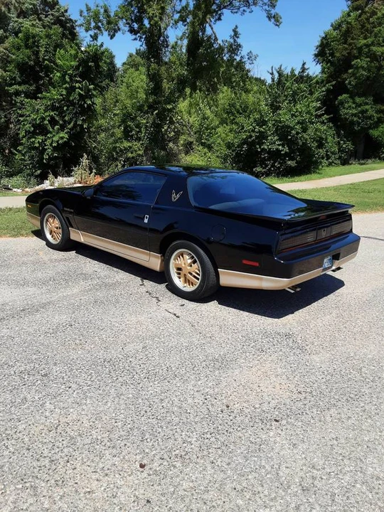 1987 Pontiac Firebird Trans Am 3rd Gen - Image 5 of 7