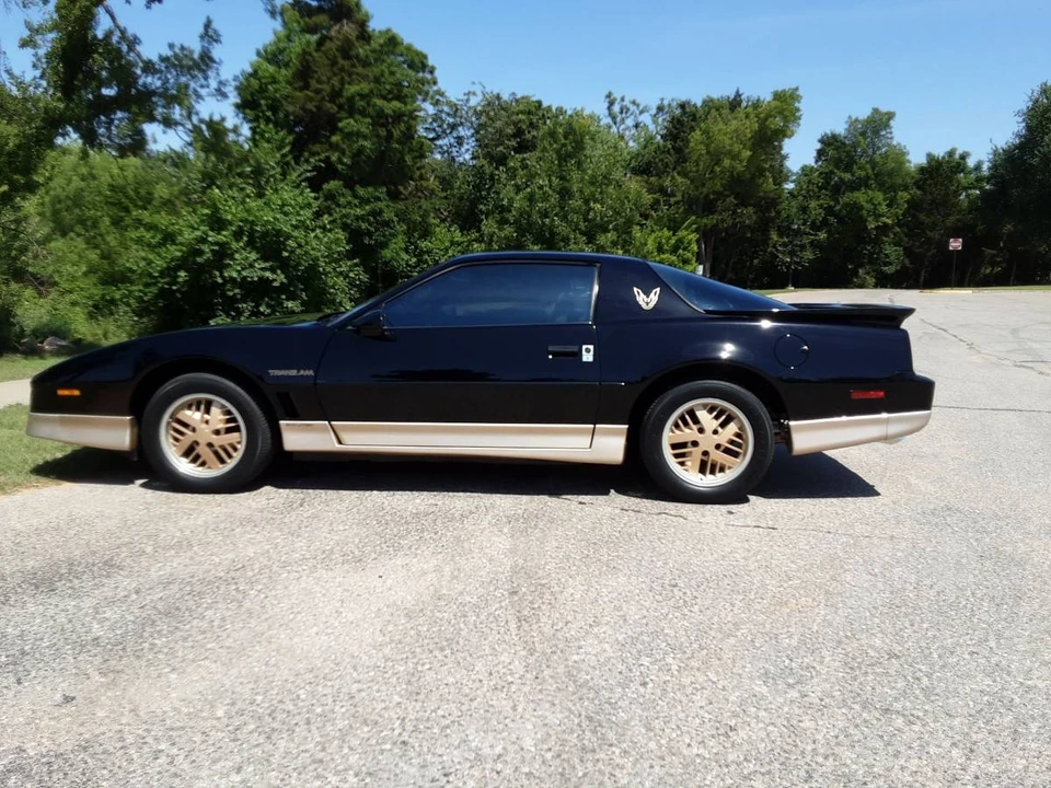 1987 Pontiac Firebird Trans Am 3rd Gen - Image 3 of 7