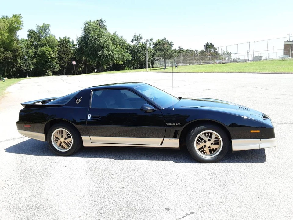 1987 Pontiac Firebird Trans Am 3rd Gen - Image 2 of 7