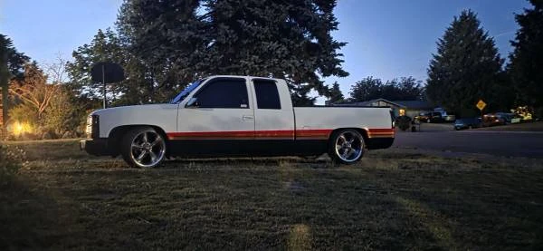 2001 GMC C/K 3rd Gen - Image 2 of 31