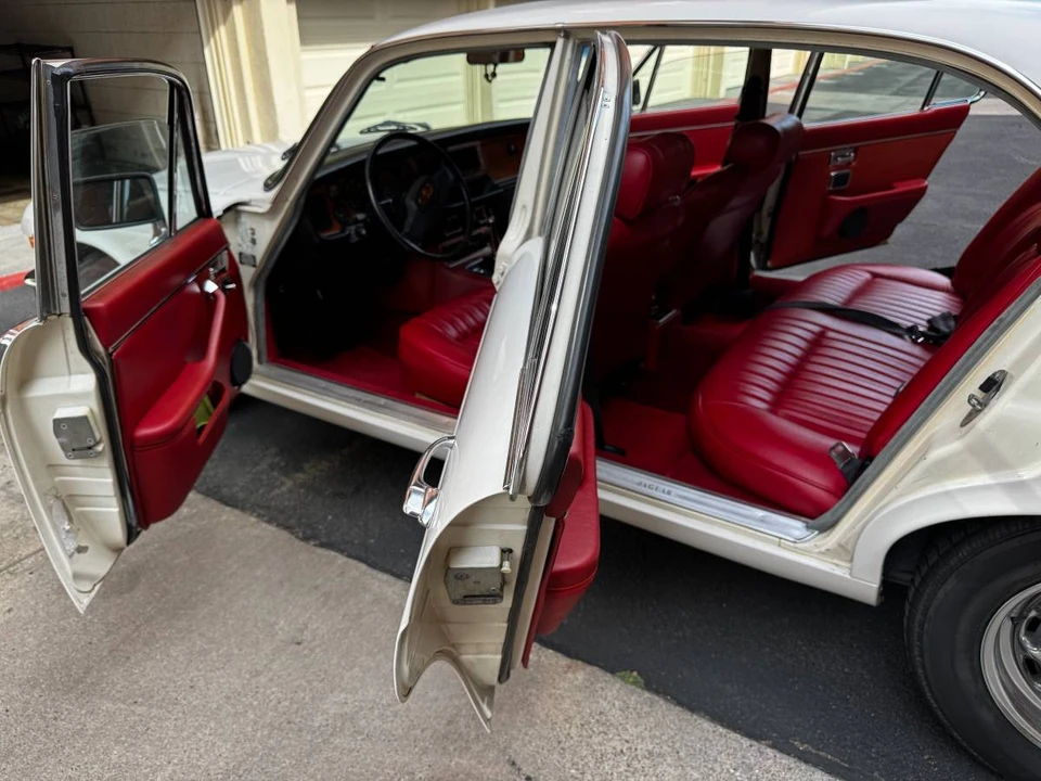 1979 Jaguar XJ Series 2 - Image 9 of 16