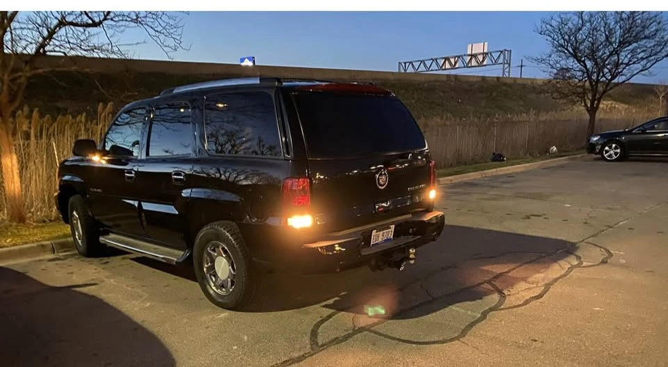 2005 Cadillac Escalade & EXT 2nd Gen - Image 2 of 9